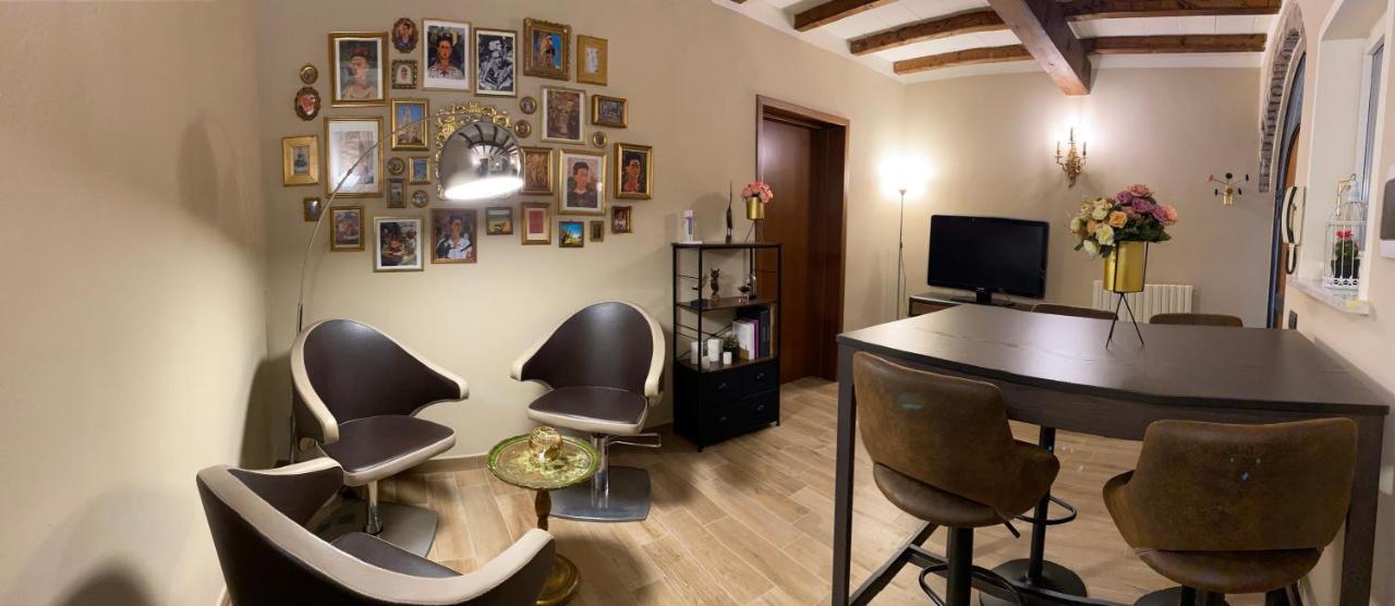 Frida Apartment *